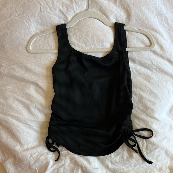 Shein black tank top with cinches medium - Picture 3 of 3